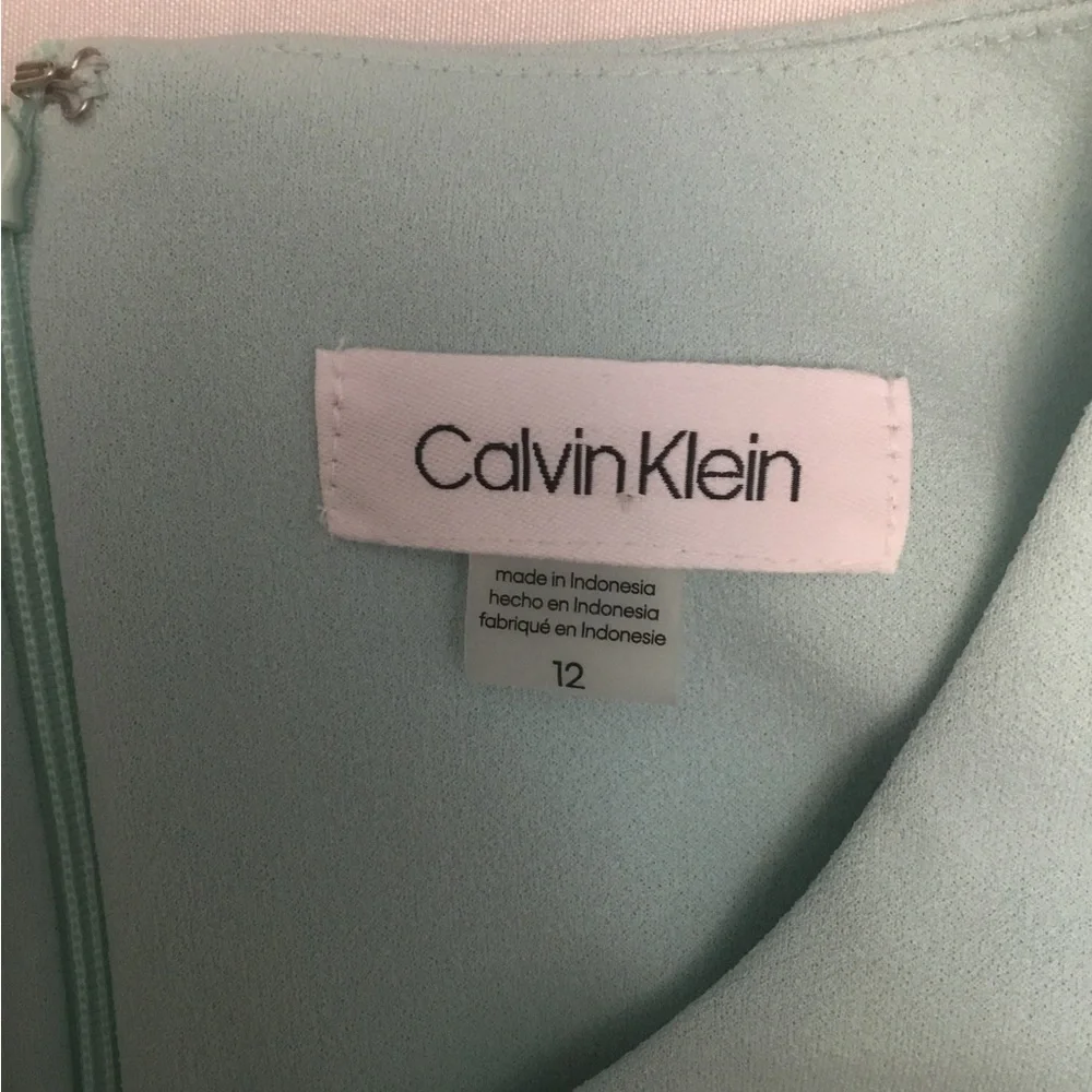 Calvin Klein dress - Picture 3 of 14
